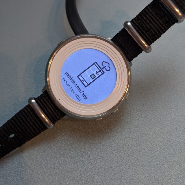 Pebble Time Round ジャンク メンズの時計(腕時計(デジタル))の商品写真