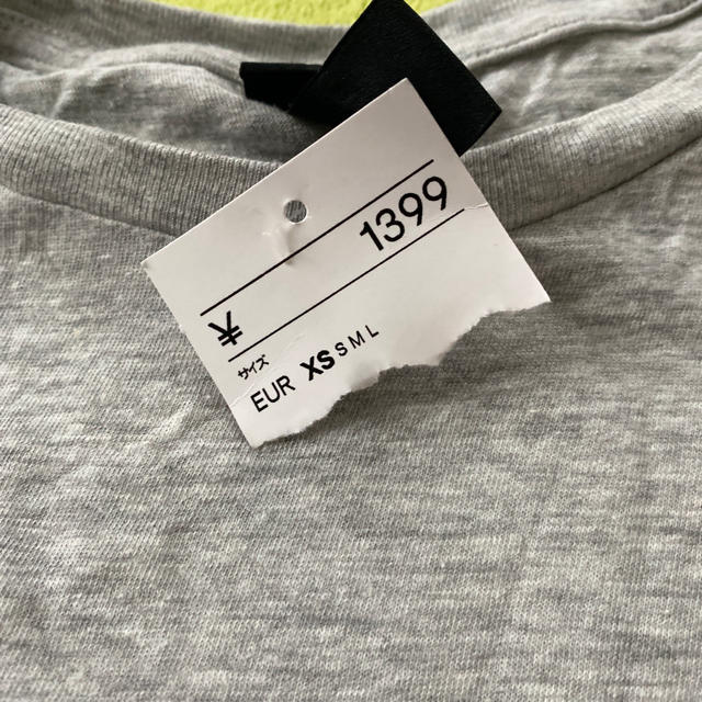 H&M(エイチアンドエム)のH&M 柄ポケットTシャツ メンズのトップス(Tシャツ/カットソー(半袖/袖なし))の商品写真