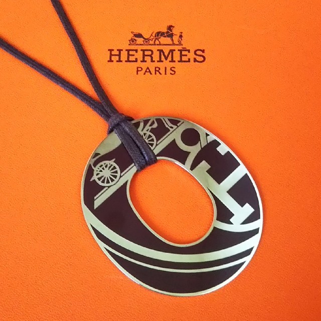 美品 エルメス HERMES ロングネックレス H 馬車 チャーム プレート 大