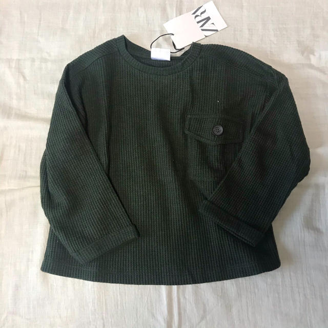 ZARA KIDS(ザラキッズ)の新品未使用✳︎zara kids ワッフルTシャツ　110cm キッズ/ベビー/マタニティのキッズ服男の子用(90cm~)(Tシャツ/カットソー)の商品写真