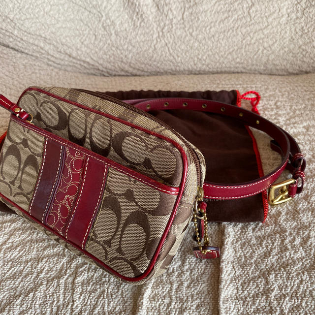 COACH(コーチ)のコーチ ウエストポーチ レディースのバッグ(ボディバッグ/ウエストポーチ)の商品写真