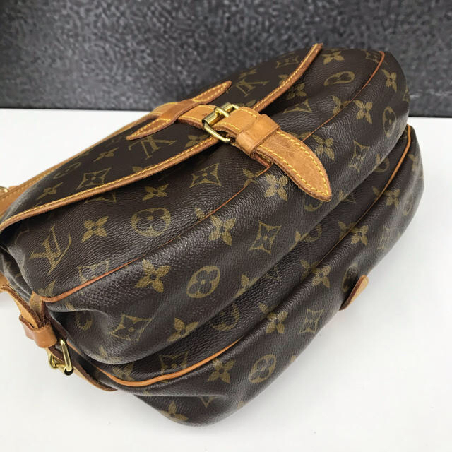 LOUIS VUITTON(ルイヴィトン)のルイヴィトン ソミュール30 ショルダーバッグ モノグラム レディースのバッグ(ショルダーバッグ)の商品写真