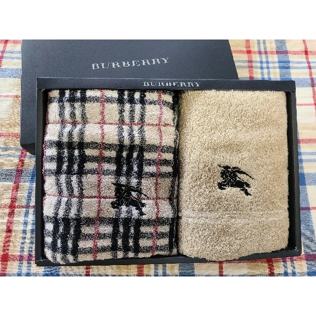 BURBERRY(バーバリー)のバーバリー　フェイスタオルセット インテリア/住まい/日用品の日用品/生活雑貨/旅行(タオル/バス用品)の商品写真