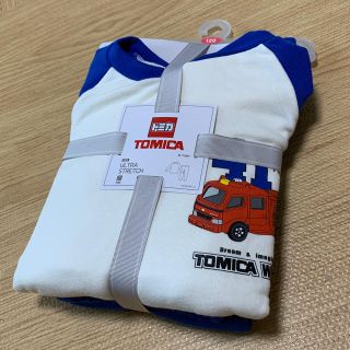 ユニクロ(UNIQLO)の新品　ユニクロ　トミカウルトラストレッチスウェットセット長袖(パジャマ)