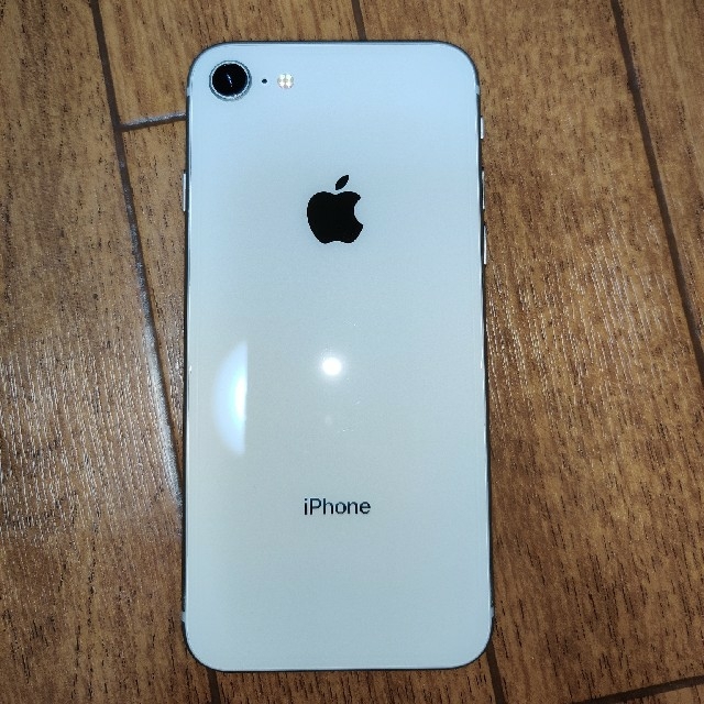 iPhone8　64GB　シルバー　箱無し