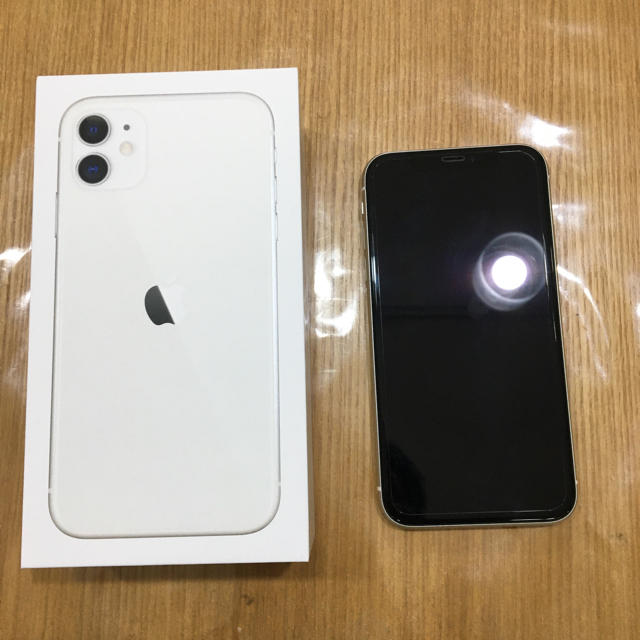 期間限定】 白 128g iPhone11 - Apple 新品同様 デュアルシム ...