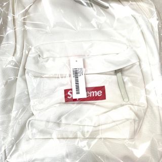 シュプリーム(Supreme)の【送料込】supreme Canvas Backpack 新品　White(バッグパック/リュック)