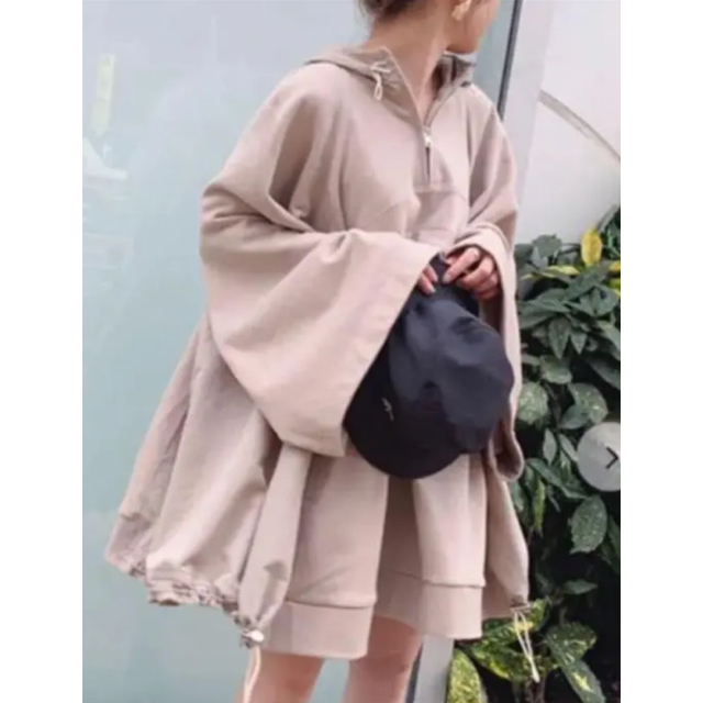 SNIDEL Q様専用の通販 by にしおs shop|スナイデルならラクマ SNIDELオニツカタイガーのコラボ パーカー