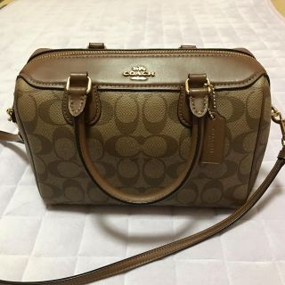 コーチ(COACH)の極美品🌸コーチ　ミニベネットシグネチャーショルダーバッグ(ショルダーバッグ)