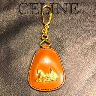 セリーヌ(celine)のセリーヌ　本革　馬車キーホルダー　週末限定お値下げ❣️(キーホルダー)