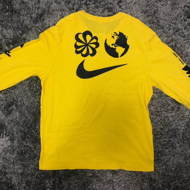 NIKE(ナイキ)のNIKE ロングシャツ　イエロー、XXLサイズ メンズのトップス(Tシャツ/カットソー(七分/長袖))の商品写真