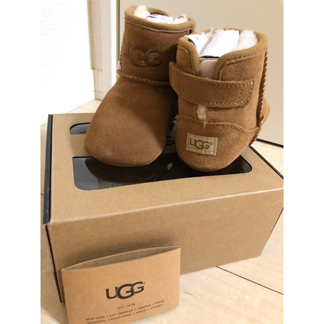 UGG(アグ)のUGG アグ　ベビー　キッズ　ムートンブーツ　12.5cm キッズ/ベビー/マタニティのベビー靴/シューズ(~14cm)(ブーツ)の商品写真