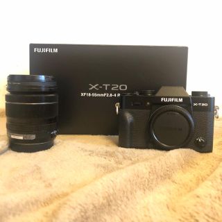 フジフイルム(富士フイルム)の【美品】FUJI FILM X−T20 Black(ミラーレス一眼)