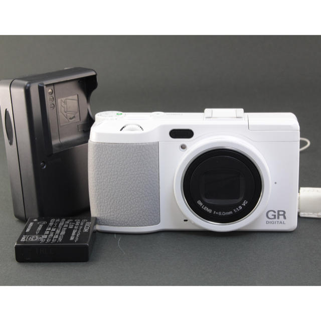 RICOH リコー　GR DIGITAL Ⅳ ホワイトコンパクトデジタルカメラ