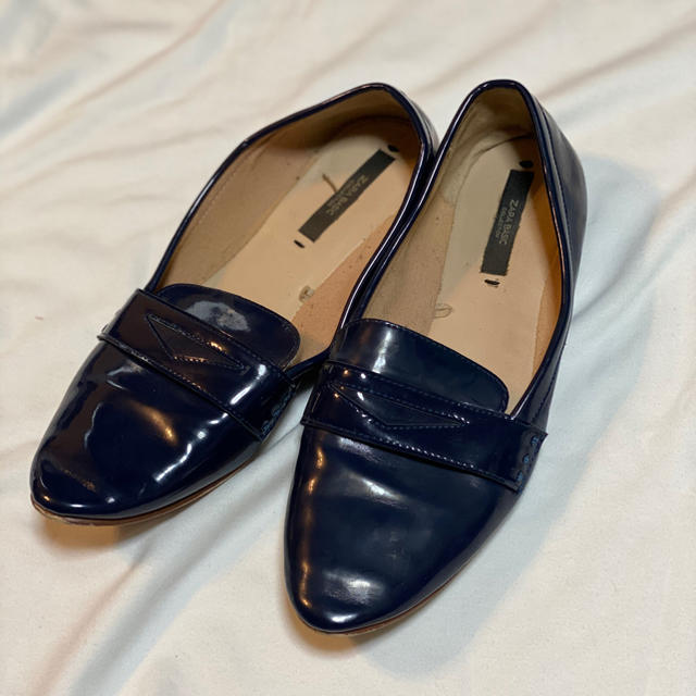 ZARA - 38 zara エナメルローファーの通販 by eee|ザラならラクマ ZARA - 38 zara エナメルローファーの通販 by eee|ザラならラクマ
