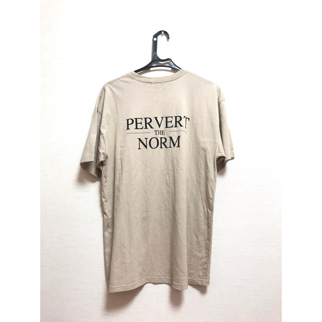 WHO'S WHO gallery(フーズフーギャラリー)のpervert the norm Tシャツ レディースのトップス(Tシャツ(半袖/袖なし))の商品写真