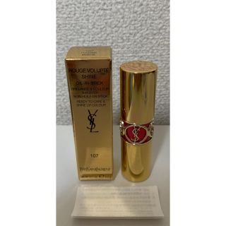 イヴサンローランボーテ(Yves Saint Laurent Beaute)のイヴ・サンローラン　新品 限定色 ルージュ　ヴォリュプテシャイン107(口紅)