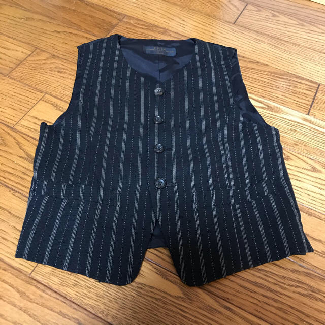 COMME CA DU MODE(コムサデモード)のコムサ　男児三揃いスーツ110cm キッズ/ベビー/マタニティのキッズ服男の子用(90cm~)(ドレス/フォーマル)の商品写真