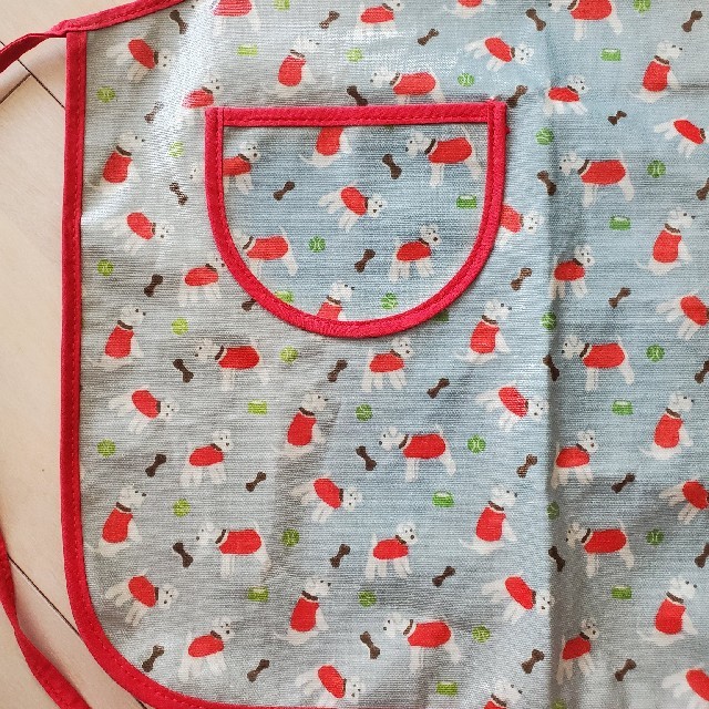 Cath Kidston(キャスキッドソン)の☆Cath Kidston　キッズエプロン☆ キッズ/ベビー/マタニティのこども用ファッション小物(その他)の商品写真