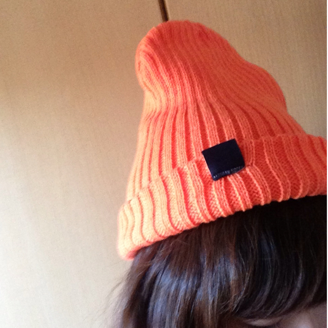 ニット帽＊新品未使用＊オレンジ＊スノボ レディースの帽子(ニット帽/ビーニー)の商品写真