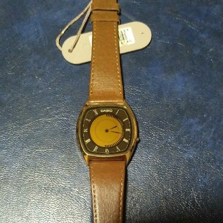 カシオ(CASIO)のCASIO 104 AN-8G　珍品ゴールド(腕時計(デジタル))