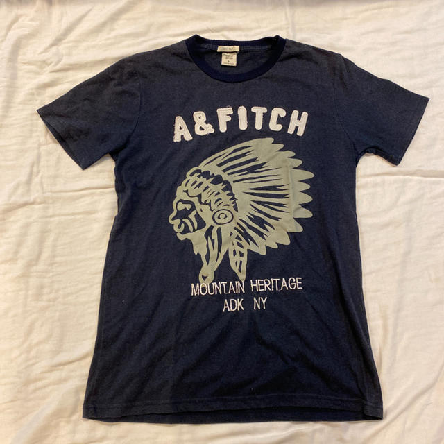 Abercrombie&Fitch(アバクロンビーアンドフィッチ)の中古●アバクロンビー&フィッチ 半袖Tシャツ●ネイビー L メンズのトップス(Tシャツ/カットソー(半袖/袖なし))の商品写真