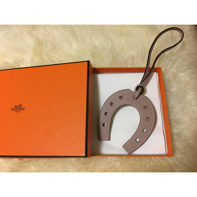 特別オファー 【美品】エルメス ホースシュー チャーム ブランド