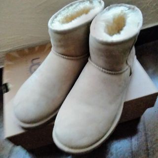 アグ(UGG)のUGG 　W Classic Mini　ﾍﾞｰｼﾞｭ　7(ブーツ)