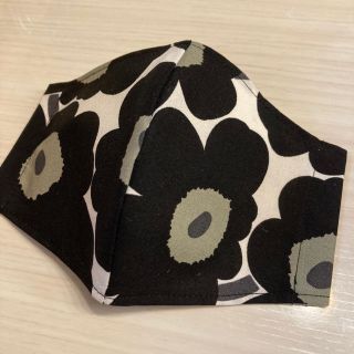 マリメッコ(marimekko)のCOCOLO様専用　2点　立体　インナーマスク　黒(その他)