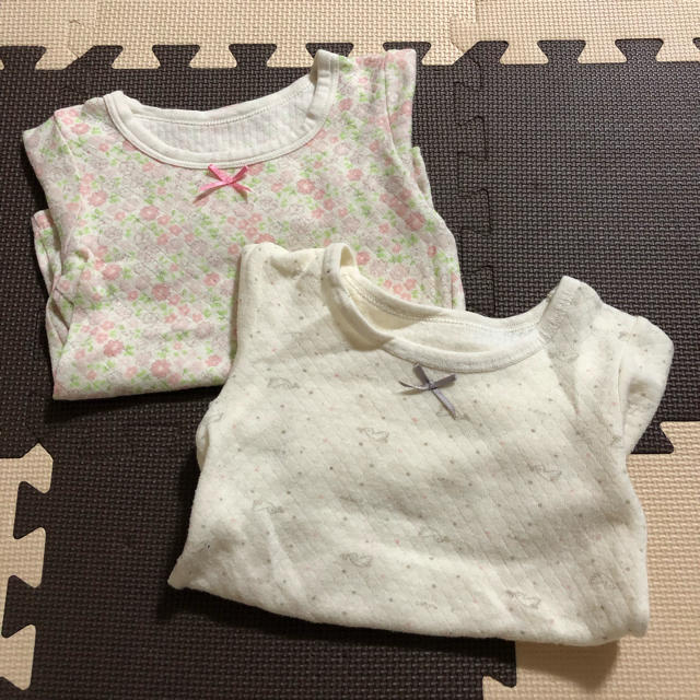 しまむら(シマムラ)の100 長袖肌着 ピンク花柄&鳥 キッズ/ベビー/マタニティのキッズ服女の子用(90cm~)(下着)の商品写真