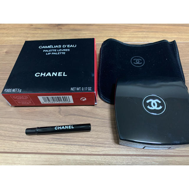 CHANEL カメリアドー　　リップパレット