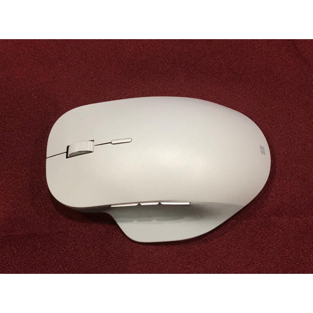 Microsoft(マイクロソフト)の【美品】Surface Precision Mouse（プレシジョンマウス）  スマホ/家電/カメラのPC/タブレット(PC周辺機器)の商品写真