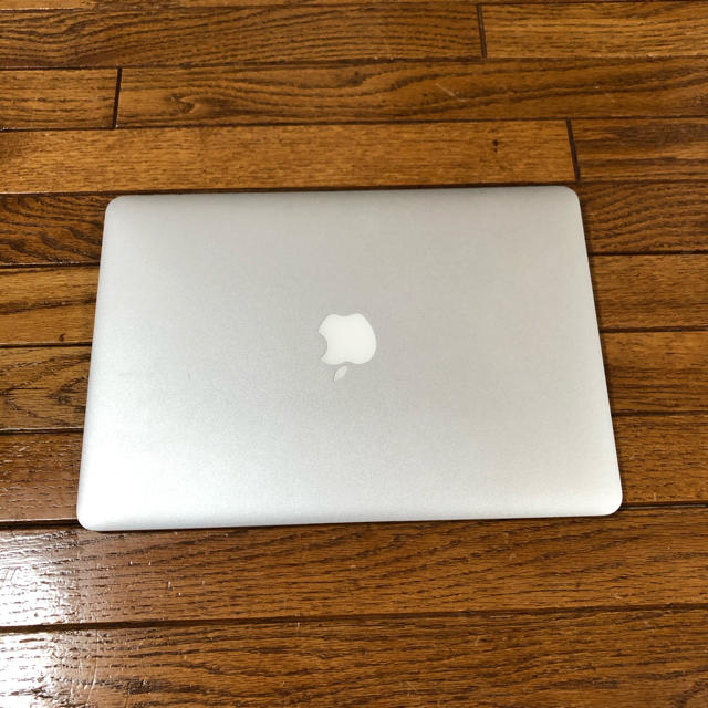 MacBook Air 2011 i5 4GB SSD256GB Windows 2