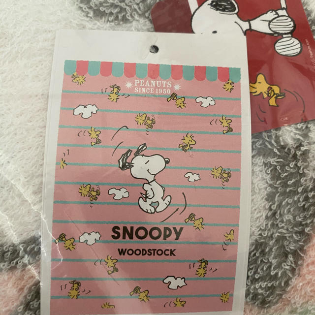 SNOOPY(スヌーピー)のスヌーピー  おぼろタオルケット　ピンクのみ！ キッズ/ベビー/マタニティの寝具/家具(タオルケット)の商品写真