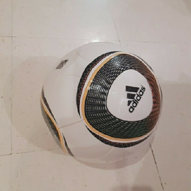 完成品 サッカーボール 公式試合球5号球 - ボール
