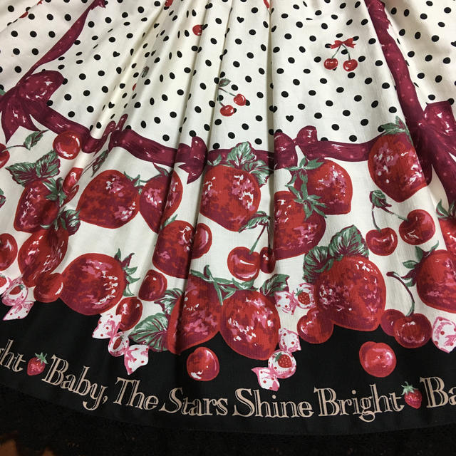 BABY,THE STARS SHINE BRIGHT(ベイビーザスターズシャインブライト)のいちごみるくなstrawberry daysリボンJSK レディースのワンピース(ひざ丈ワンピース)の商品写真