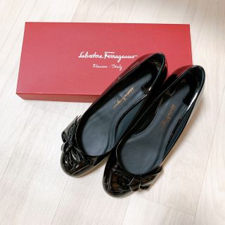 サルヴァトーレフェラガモ(Salvatore Ferragamo)のフェラガモ　フラットシューズ(バレエシューズ)