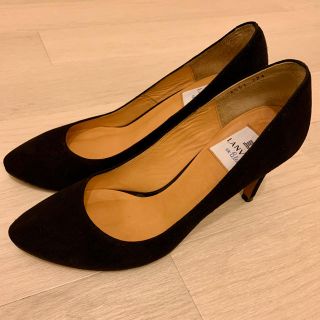 ランバンオンブルー(LANVIN en Bleu)のLANVINenBleu  アーモンドトゥ パンプス スエード 黒 22.5(ハイヒール/パンプス)