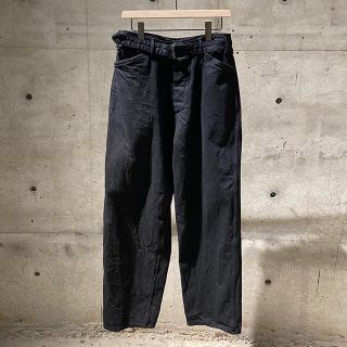 コモリ(COMOLI)の20aw COMOLI  DENIM BELTED PANTS デニム(デニム/ジーンズ)