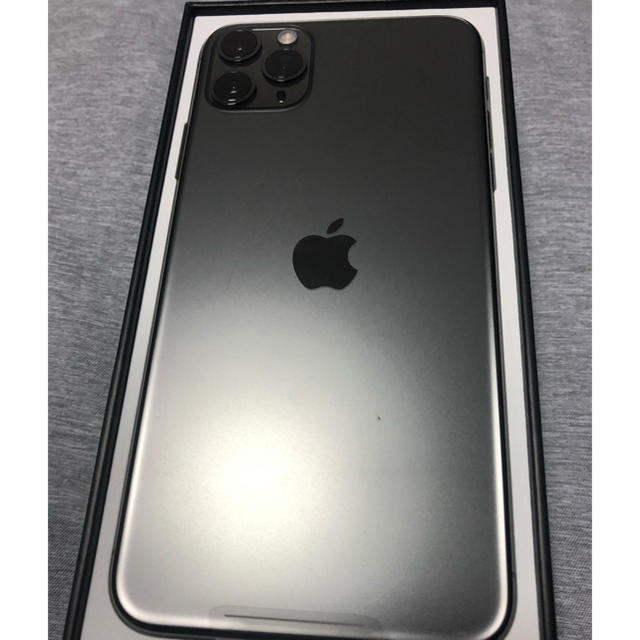 iPhone(アイフォーン)の🖤iPhone11Pro Max 256GB❤️新品❤️docomo 🖤 スマホ/家電/カメラのスマートフォン/携帯電話(スマートフォン本体)の商品写真