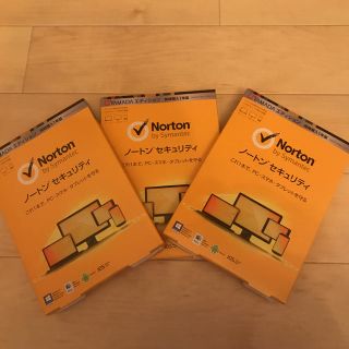 ノートン(Norton)のノートンセキュリティ3つセット(PC周辺機器)