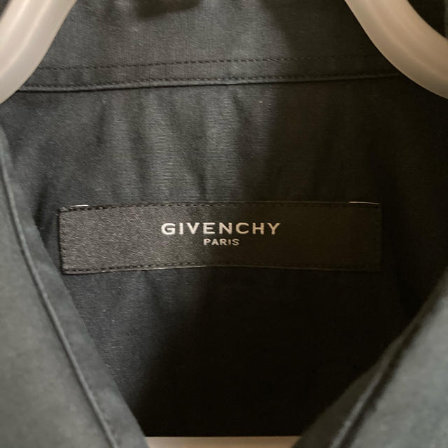 GIVENCHY ジバンシー 黒シャツ Mサイズ Lサイズ | www.innoveering.net