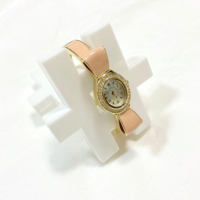 passage mignon(パサージュミニョン)の【パサージュミニョン】腕時計 リボン ブレスレット型 ビジュー ピンク レディースのファッション小物(腕時計)の商品写真
