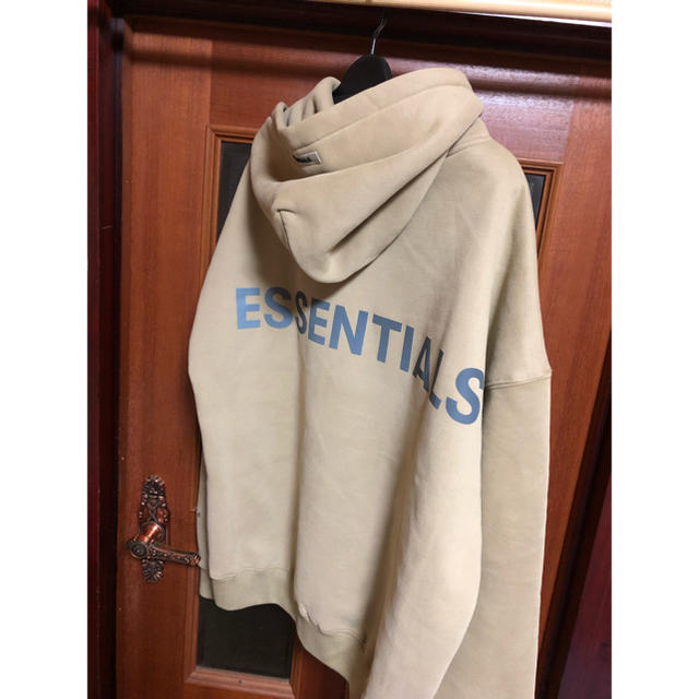 FEAR OF GOD ESSENTIAL パーカー