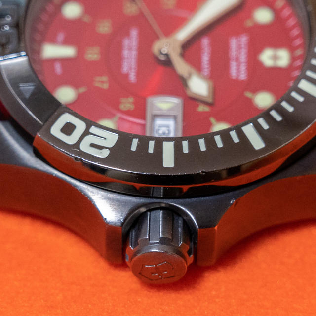 VICTORINOX(ビクトリノックス)のビクトリノックス  オートマティック ダイブマスター メンズの時計(腕時計(アナログ))の商品写真