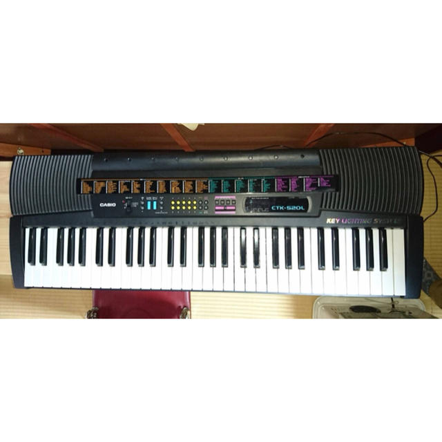 CASIO カシオ キーボード 光ナビ付 CTK-520L-