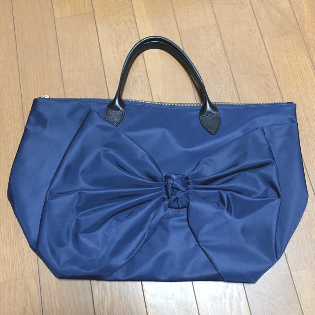 LANVIN en Bleu(ランバンオンブルー)の‼️昼12時まで限定価格‼️ランバンオンブルー リボン トートバッグ ネイビー レディースのバッグ(トートバッグ)の商品写真