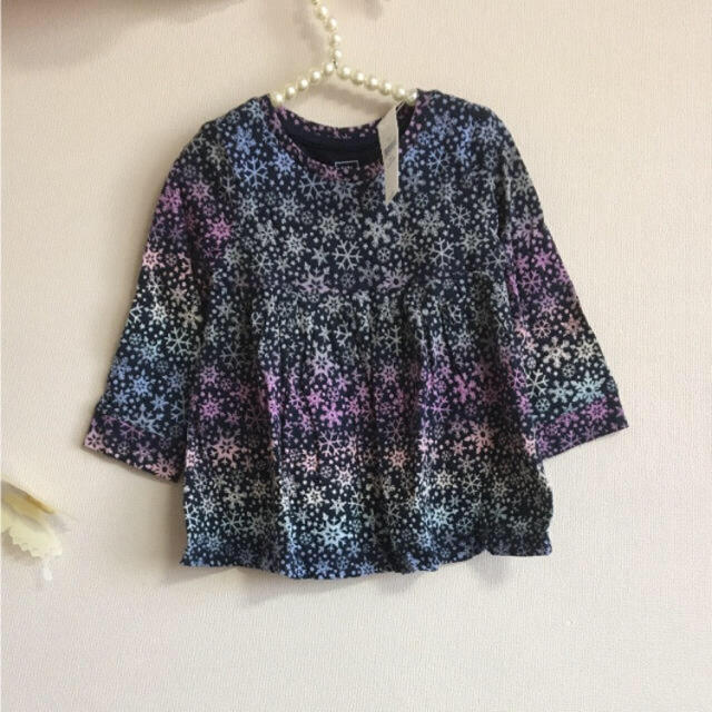 交渉中【定価半額以下】babygap☆新品☆80☆カットソーチュニック・雪の結晶ベビー服(~85cm)