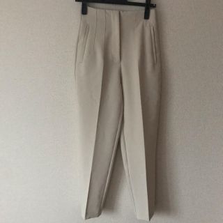 ザラ(ZARA)のZARA ハイウエストパンツ(クロップドパンツ)