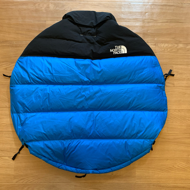 THE NORTH FACE(ザノースフェイス)のkmtsoy様専用 MM6 NORTH FACE ショート ダウン S レディースのジャケット/アウター(ダウンジャケット)の商品写真